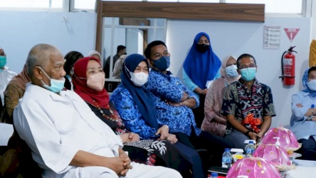 Camat Ujung Pandang Dampingi Wali Kota Makassar Terima Kunjungan USAID