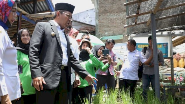 Danny Pomanto Kunjungi Longwis di Kecamatan Makassar