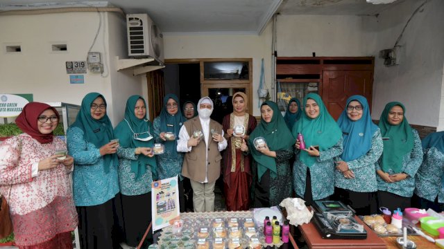 Rombongan Dekranas Pusat Kunjungi Lorong PKK dan Lorong Wisata