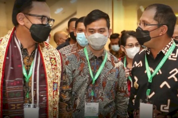 Danny Pomanto dan Gibran Rakabuming Terima Apresiasi KPI karena Beri STB Gratis