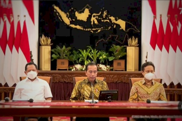 Presiden Jokowi Resmi Cabut PPKM, Bansos Tetap Disalurkan