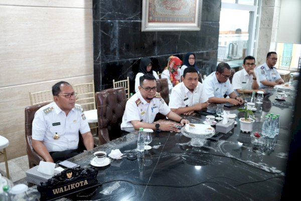 Kendalikan Inflasi, Danny Pomanto Gelar Pasar Murah di 50 Kontainer Makassar Recover