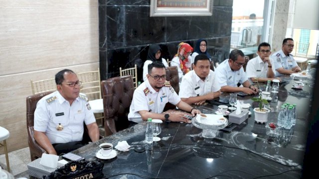 Kendalikan Inflasi, Danny Pomanto Gelar Pasar Murah di 50 Kontainer Makassar Recover