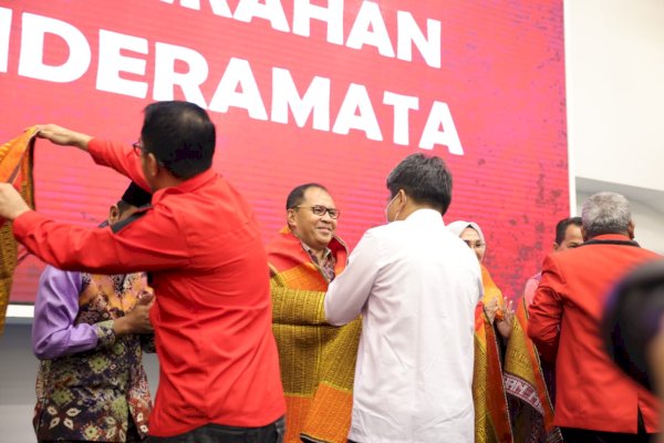 Horas! Danny Pomanto Ajak Pemuda Batak Bersatu Jadikan Makassar Makin Inklusif