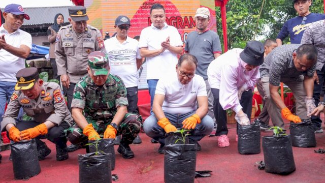 Danny Canangkan Program Satu Juta Polybag Gerakan Terus Menanam Serentak 1.096 Lorong Wisata