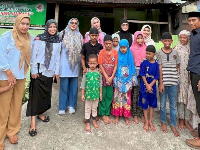 Program Kerja Sosial, DWP Dinas PU Makassar Anjangsana di Dua Panti Asuhan