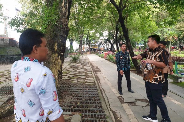 Ini Langkah Cepat Camat Ujung Pandang Renovasi Jogging Track Hingga Beri Fasilitas Olahraga