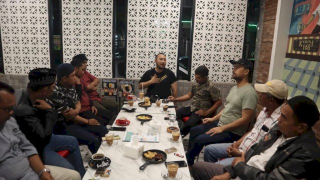 Usai Salat Tarwih, Camat Panakkukang dan Jajaran Direksi PD Parkir Makassar Raya Gelar Rakor