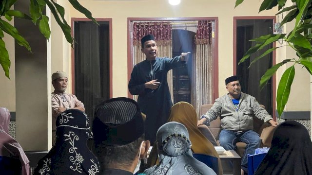 Rudianto Lallo Sahur Bareng Ratusan Warga Kampung Mannuruki Sudiang Raya