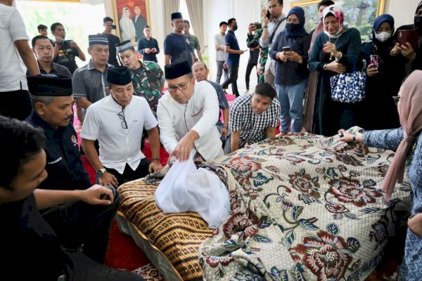 Anggota DPR-RI Rapsel Ali Meninggal Dunia, Danny Pomanto Sampaikan Dukacita