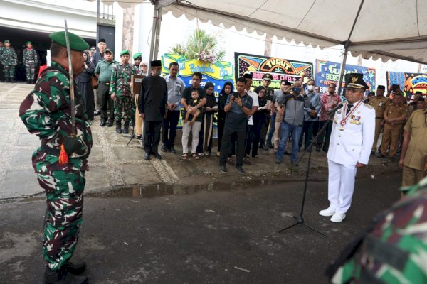 Wali Kota Danny Pimpin Pelepasan dan Persemayaman Almarhum Rapsel Ali Secara Militer