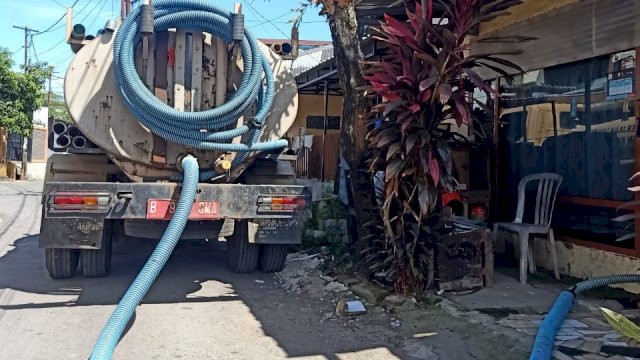 Atasi Masalah Sanitasi, DPU Makassar Berikan Layanan Sedot Tinja