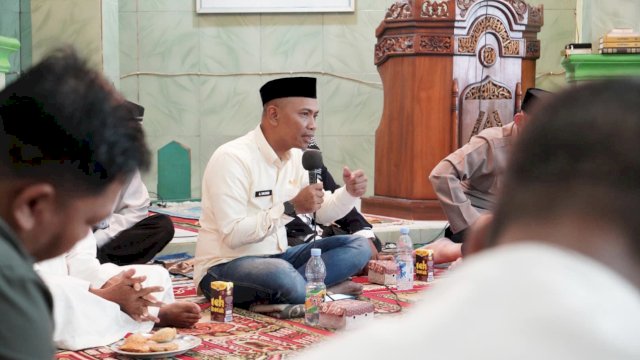 Safari Jumat di Masjid Nurul Hidayah, Camat Tamalanrea Minta Warga Manfaatkan Call Centre Pengaduan