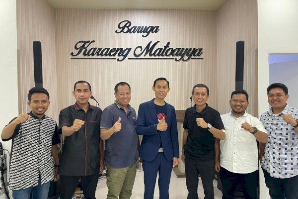 Sesama Alumni Unhas, Rudianto Lallo &#8211; Sektretaris Dubes Kazakhstan Saling Puji