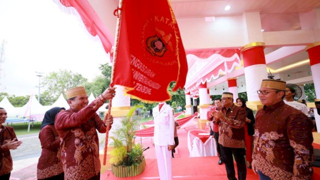 Danny-Fahsar Kompak Lantik Pengurus Alumni Unhas Kabupaten Bone