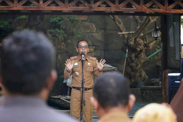 Pimpin Upacara Bendera, Ini Harapan Plt. Camat Makassar