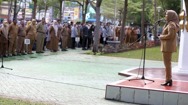 Pimpin Apel Pagi, Fatmawati Rusdi Tekankan Kedisiplinan Pegawai dan Budaya Bersih