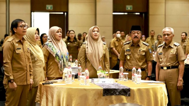 Perkuat Kordinasi, Wawali Makassar Hadiri Rapat Penanggulangan Kemiskinan Tingkat Provinsi