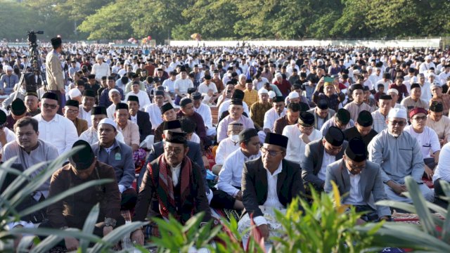 Menteri SYL-Danny Pomanto Salat Idul Adha di Karebosi, Walkot: Momentum Persatuan