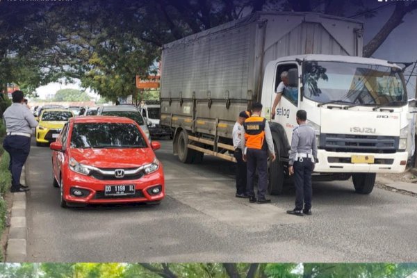 Dishub Makassar Gelar Penertiban di Jalan Hertasning