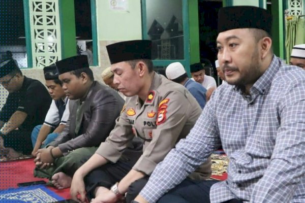 Camat Panakkukang Beserta Rombongan Tripika Safari Ramadan Di Masjid Al Ikhlas Kelurahan Sinrijala