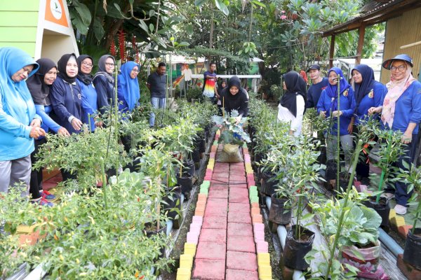 Sabtu Ceria, Fatmawati Rusdi Senam Sehat dan Kunjungi Longwis Maastricht Bara Baraya