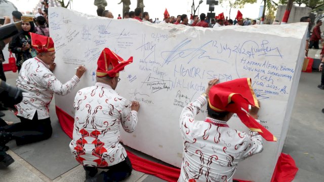 Penandatanganan Prasasti APEKSI di Makassar Simbol Eratnya Kerja Sama Antar Pemerintah Kota