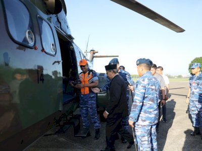 Peringati Hari Bakti TNI AU ke-76, Danny Pomanto Terbang Naik Helikopter ke Jeneponto