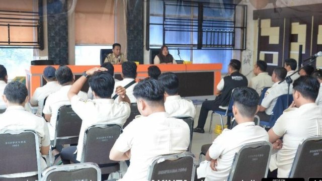 Bapenda Makassar Adakan Pertemuan Tentang Penertiban Reklame