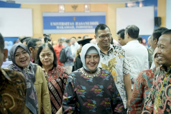 Hadiri Pengukuhan Guru Besar Prof Asri Jaya, Indira Yusuf Ismail Sampaikan Dukungan Penuh