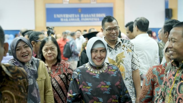 Hadiri Pengukuhan Guru Besar Prof Asri Jaya, Indira Yusuf Ismail Sampaikan Dukungan Penuh