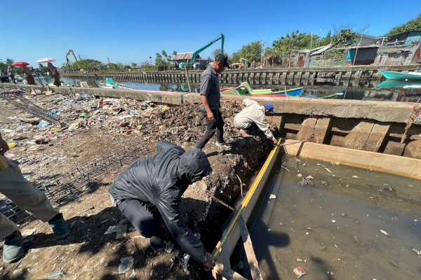 Tim Teknis PU Makassar Tinjau Kesiapan Pengecoran Bak IPAL Komunall