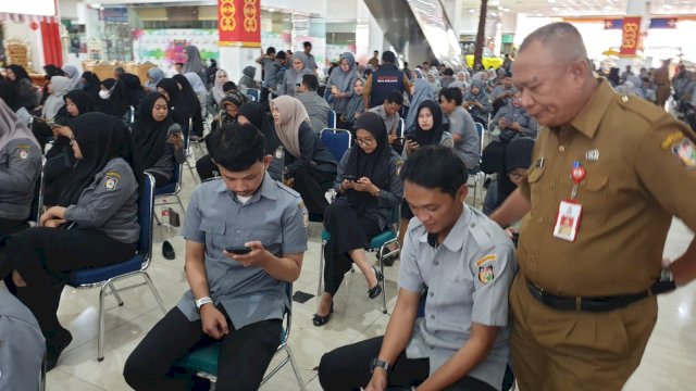Kepala BKPSDM Makassar Ingatkan Loyal dan Akhlak Saat Evaluasi Tenaga Kontrak