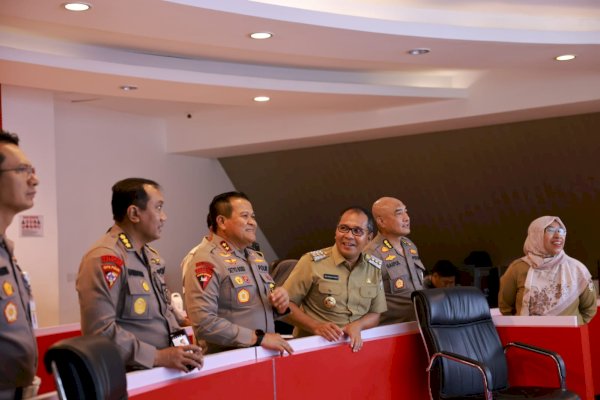 Kapolda Sulsel Puji Danny Pomanto Pasang Ribuan CCTV di Makassar