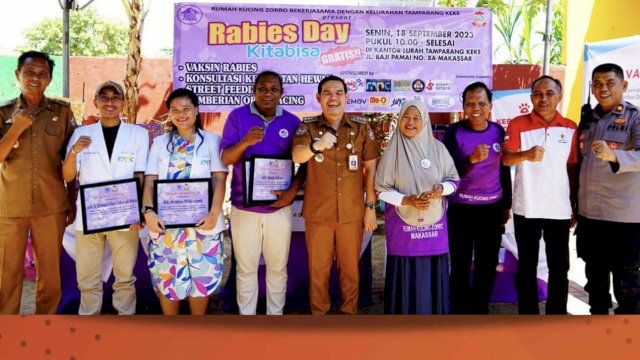 Bersama Kapolsek, Camat Mamajang Hadiri Baksos Rabies Day Kitabisa