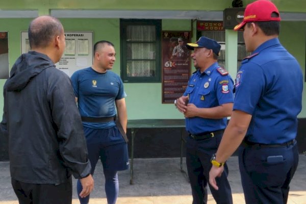 Wujud Sinergitas Antar Instansi, Damkar Makassar bersama Kodim 1408/Makassar Gelar Olahraga Bersama