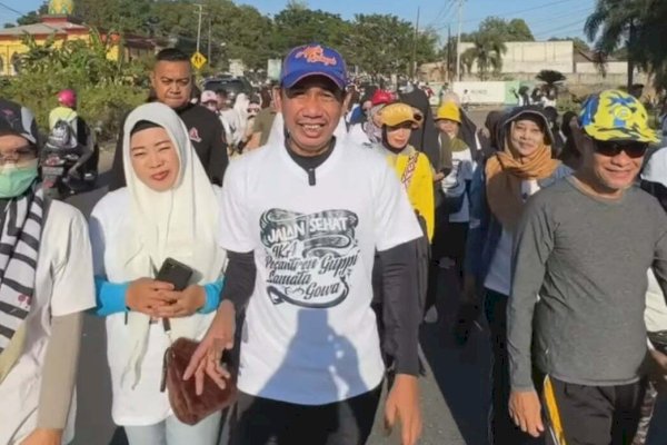 Ketua DPRD Makassar Melepas Peserta Jalan Sehat Alumni Pesantren Guppi Samata Gowa