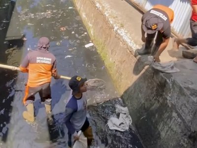 Kadis PU Makassar Himbau Agar Warga Tidak Buang Sampah di Kanal