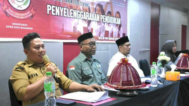 Anggota DPRD Makassar Andi Pahlevi Minta Agar Ada Pembenahan Sarana Dalam Sekolah