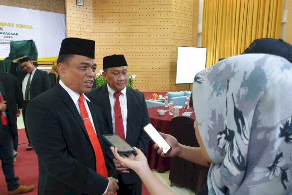 Usman Jasad Minta Alumni Berdaya dan Berjaya Usai Pengukuhan IKA FDK UIN