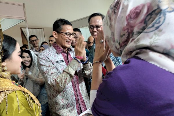 Menteri Parekraf Puji Branding Makassar Kota Makan Enak di Ajang ASITA Travel Fair