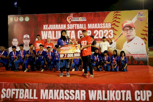 Kejuaraan Softball Makassar Wali Kota Cup 2023 Tingkat U-18, Laston Dinas PU Kunci Gelar Juara