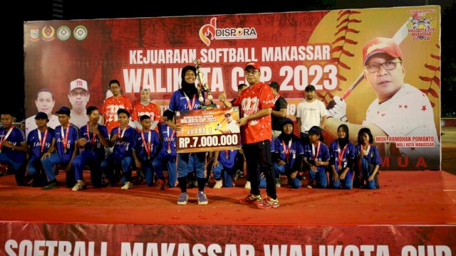 Kejuaraan Softball Makassar Wali Kota Cup 2023 Tingkat U-18, Laston Dinas PU Kunci Gelar Juara