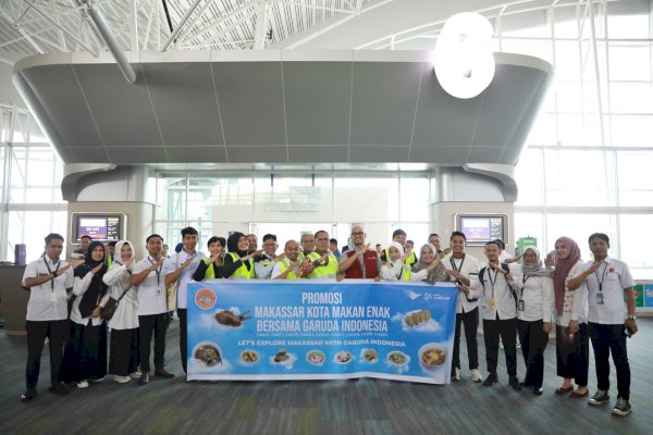 Danny Pomanto Launching Headrest Cover Makassar Kota Makan Enak, Pisang Ijo Menu Perdana