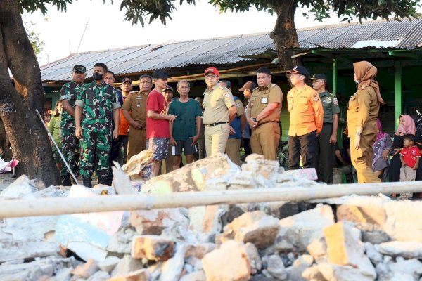 Danny Pomanto Tinjau Lokasi Kebakaran di Baji Gau, Beri Dukungan Moril Bagi Para Korban