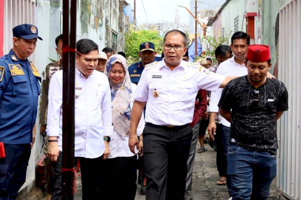 Danny Pomanto Tinjau Lokasi Kebakaran di Jalan Serigala