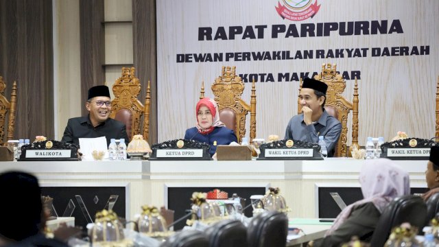 Danny Pomanto Beri Jawaban Pemandangan Umum Sembilan Fraksi Soal APBD 2024