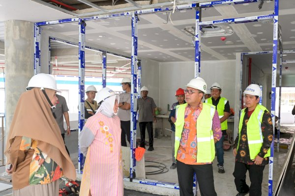 Ketua TP PKK Dampingi Wali Kota Makassar Tinjau Progres Pembangunan Gedung PKK dan Dekranasda