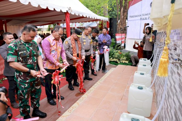 Danny Pomanto, Kapolrestabes dan Brigjen Pol Yuyun Resmikan Sumur Bor di Biringkanaya