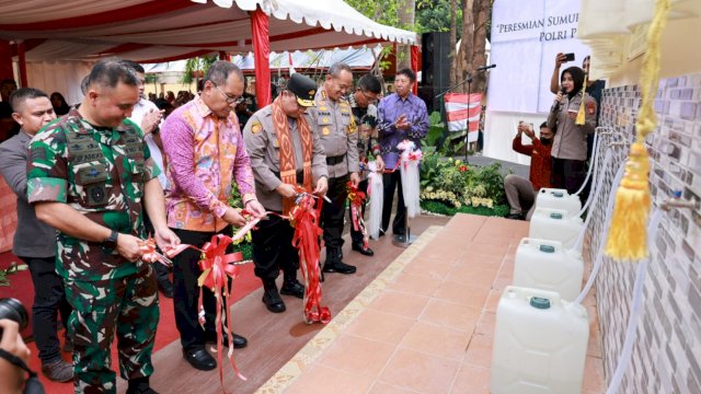 Danny Pomanto, Kapolrestabes dan Brigjen Pol Yuyun Resmikan Sumur Bor di Biringkanaya